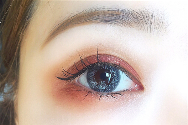 美瞳戴不上怎么辦 美瞳戴法新手教程 美瞳戴不上怎么辦 美瞳戴法新手教程