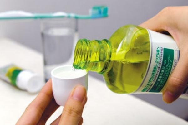 漱口水吞下去了怎么辦 漱口水哪個(gè)牌子效果好 漱口水吞下去了怎么辦 漱口水哪個(gè)牌子效果好