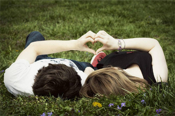 接吻的正確方式是 接吻的方式有幾種 接吻的正確方式是 接吻的方式有幾種