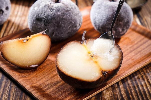 凍梨可以熬梨湯喝嗎 買的凍梨化了還能吃嗎 凍梨可以熬梨湯喝嗎 買的凍梨化了還能吃嗎