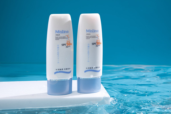 防曬霜會染衣服嗎 防曬霜染黃衣服怎么洗 防曬霜會染衣服嗎 防曬霜染黃衣服怎么洗