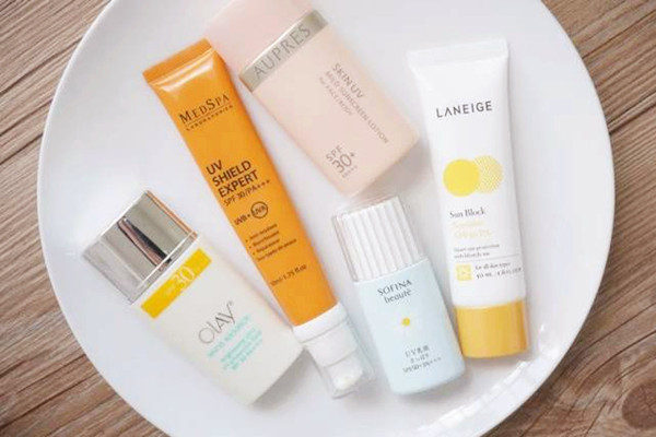 防曬霜的有效期一般是多久 防曬霜開(kāi)封后多久不能用