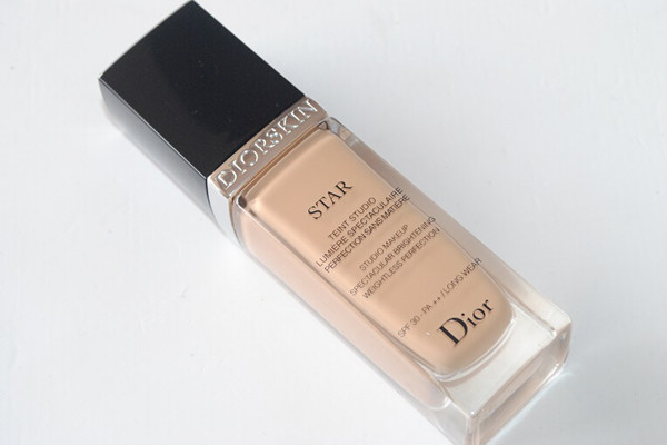 粉底液一次用幾泵 粉底液一次用量多少 粉底液一次用幾泵 粉底液一次用量多少