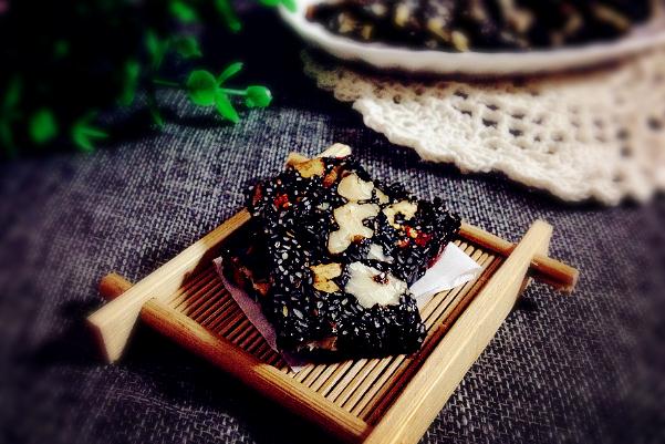 阿膠固元糕對人身體有什么好處 阿膠固元糕對胃有傷害嗎 阿膠固元糕對人身體有什么好處 阿膠固元糕對胃有傷害嗎