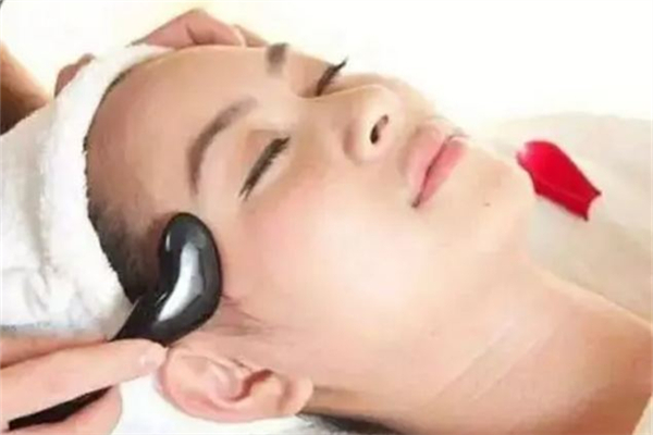 面部撥筋有什么好處 面膜撥筋可以去法令紋嗎 面部撥筋有什么好處 面膜撥筋可以去法令紋嗎