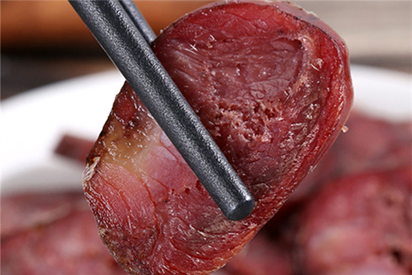 香腸是煮熟還是蒸熟 香腸要蒸多久才能熟 香腸是煮熟還是蒸熟 香腸要蒸多久才能熟