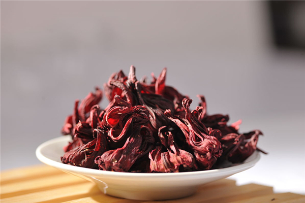 洛神花茶可以改善睡眠嗎 洛神花對(duì)身體有啥好處 洛神花茶可以改善睡眠嗎 洛神花對(duì)身體有啥好處