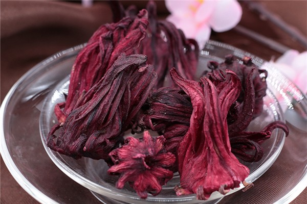 洛神花茶可以美容嗎 洛神花茶可以長(zhǎng)期喝嗎 洛神花茶可以美容嗎 洛神花茶可以長(zhǎng)期喝嗎