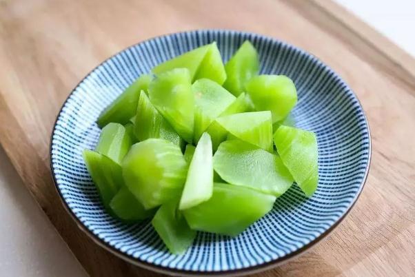 萵苣要如何保存 萵苣有什么營養(yǎng)和功效 萵苣要如何保存 萵苣有什么營養(yǎng)和功效