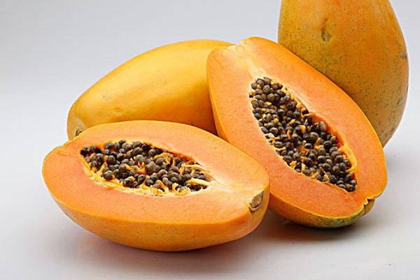 木瓜發(fā)苦能吃嗎 木瓜發(fā)苦吃了會中毒嗎 木瓜發(fā)苦能吃嗎 木瓜發(fā)苦吃了會中毒嗎