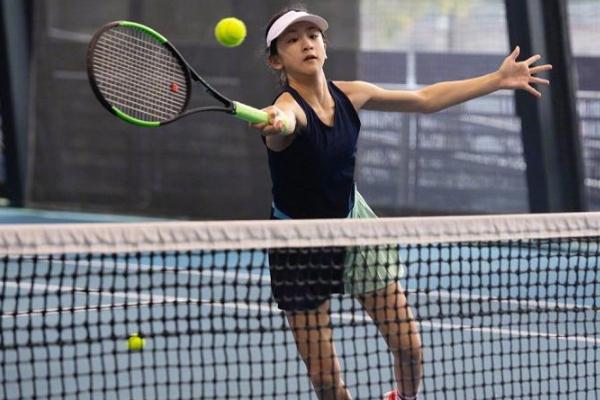 打網(wǎng)球要穿什么鞋 打網(wǎng)球要學(xué)多久 打網(wǎng)球要穿什么鞋 打網(wǎng)球要學(xué)多久