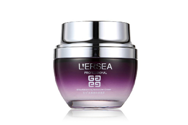 面霜可以直接涂臉上嗎 面霜可以涂手上嗎 面霜可以直接涂臉上嗎 面霜可以涂手上嗎