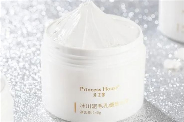 泥膜什么時(shí)候用效果最佳 泥膜適合什么膚質(zhì)的人用 泥膜什么時(shí)候用效果最佳 泥膜適合什么膚質(zhì)的人用