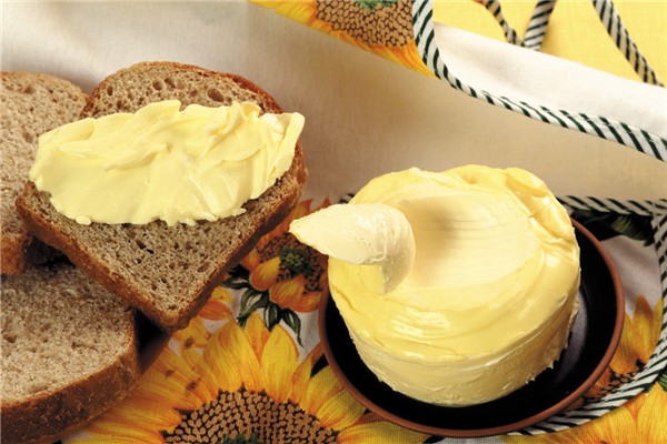 黃油放在冷藏還是冷凍 黃油放常溫會壞嗎 黃油放在冷藏還是冷凍 黃油放常溫會壞嗎