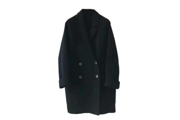 毛呢大衣是不是大點好 呢子大衣怎么搭配好看 毛呢大衣是不是大點好 呢子大衣怎么搭配好看