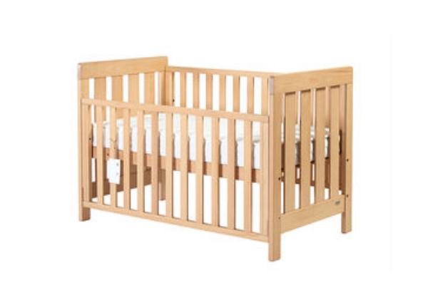 嬰兒床會有甲醛嗎 嬰兒床有味道怎么辦 嬰兒床會有甲醛嗎 嬰兒床有味道怎么辦