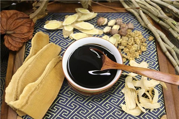 膏方用溫水還是開水沖服 膏方怎么吃效果最好啊 膏方用溫水還是開水沖服 膏方怎么吃效果最好啊