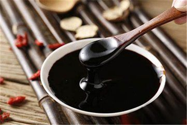 膏方用溫水還是開水沖服 膏方怎么吃效果最好啊 膏方用溫水還是開水沖服 膏方怎么吃效果最好啊