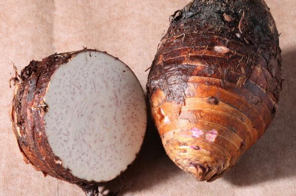 芋頭怎么去皮最快 芋頭含糖量高嗎 芋頭怎么去皮最快 芋頭含糖量高嗎