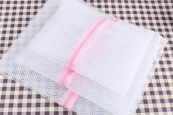 洗衣袋一次放幾件衣服 洗衣袋粗網(wǎng)好還是細(xì)網(wǎng)好 洗衣袋一次放幾件衣服 洗衣袋粗網(wǎng)好還是細(xì)網(wǎng)好