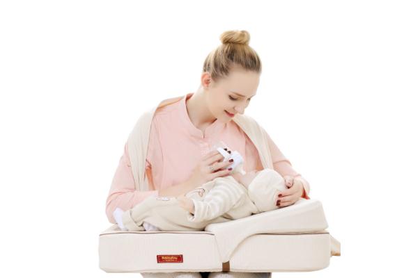 哺乳枕對嬰兒的危害 哺乳枕要不要買 哺乳枕對嬰兒的危害 哺乳枕要不要買