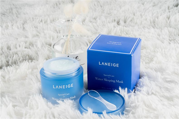 蘭芝睡眠面膜要涂多厚 蘭芝睡眠面膜的正確用法 蘭芝睡眠面膜要涂多厚 蘭芝睡眠面膜的正確用法