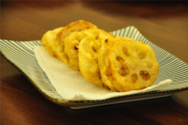 炸藕夾用什么粉 炸藕夾用淀粉還是面粉 炸藕夾用什么粉 炸藕夾用淀粉還是面粉