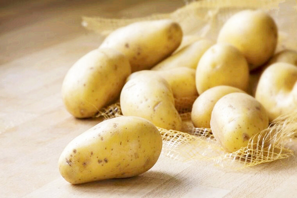 蒸土豆需要去皮嗎 蒸土豆需要多長(zhǎng)時(shí)間 蒸土豆需要去皮嗎 蒸土豆需要多長(zhǎng)時(shí)間