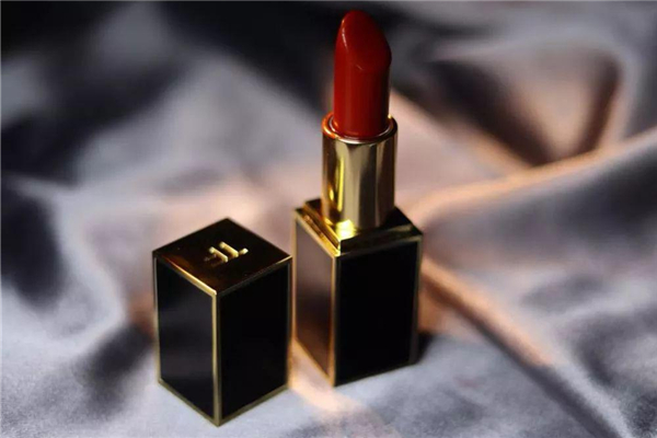 tf屬于奢侈品牌嗎 tf是雅詩蘭黛旗下的嗎 tf屬于奢侈品牌嗎 tf是雅詩蘭黛旗下的嗎