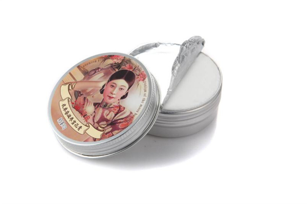 雪花膏可以長(zhǎng)期用嗎 雪花膏可以當(dāng)護(hù)手霜嗎 雪花膏可以長(zhǎng)期用嗎 雪花膏可以當(dāng)護(hù)手霜嗎