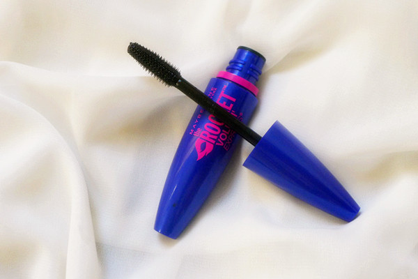 睫毛膏是先刷白的還是黑的 組合睫毛膏好嗎 睫毛膏是先刷白的還是黑的 組合睫毛膏好嗎