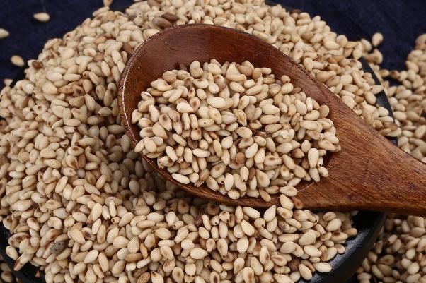 白芝麻的儲(chǔ)存方法 白芝麻保質(zhì)期是多少年 白芝麻的儲(chǔ)存方法 白芝麻保質(zhì)期是多少年