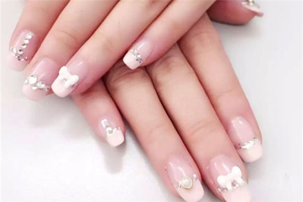 延長甲要烤多長時間 延長甲要磨指甲嗎 延長甲要烤多長時間 延長甲要磨指甲嗎