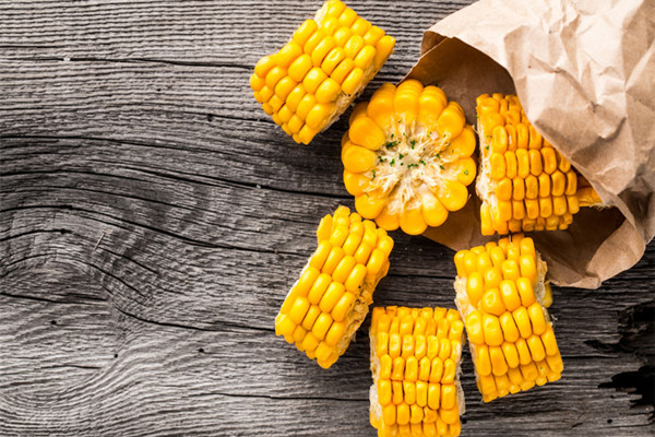 玉米可以空腹吃嗎 玉米可以代替米飯嗎 玉米可以空腹吃嗎 玉米可以代替米飯嗎