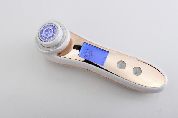 導(dǎo)入儀可以導(dǎo)什么產(chǎn)品 家用的精華液可以用導(dǎo)入儀導(dǎo)入嗎 導(dǎo)入儀可以導(dǎo)什么產(chǎn)品 家用的精華液可以用導(dǎo)入儀導(dǎo)入嗎