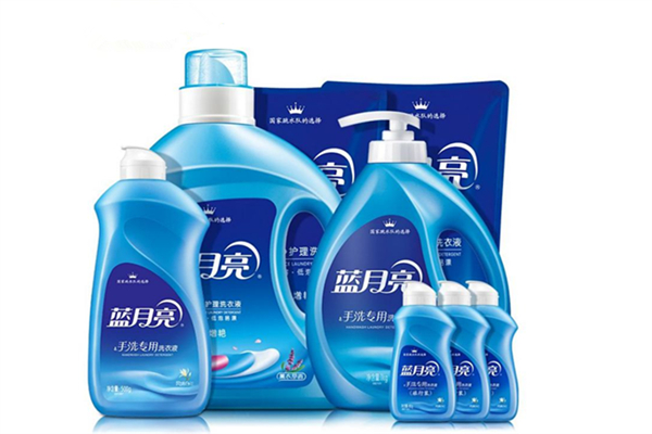 藍(lán)月亮洗衣液可以洗羽絨服嗎 藍(lán)月亮洗衣液洗的干凈嗎 藍(lán)月亮洗衣液可以洗羽絨服嗎 藍(lán)月亮洗衣液洗的干凈嗎