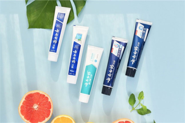 云南白藥牙膏含氟嗎 云南白藥牙膏對(duì)牙齒有什么好處 云南白藥牙膏含氟嗎 云南白藥牙膏對(duì)牙齒有什么好處