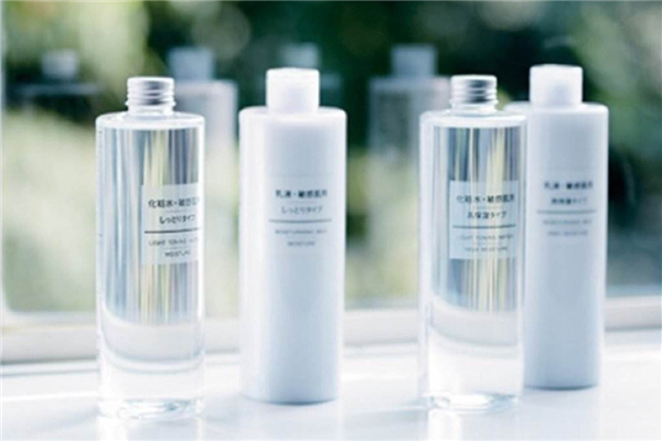 收斂水是化妝水嗎 收斂水什么意思 收斂水是化妝水嗎 收斂水什么意思