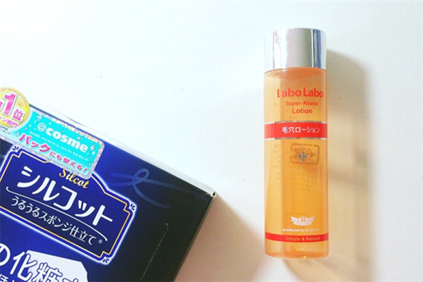 收斂水用手還是化妝棉 收斂水用化妝棉敷多久 收斂水用手還是化妝棉 收斂水用化妝棉敷多久