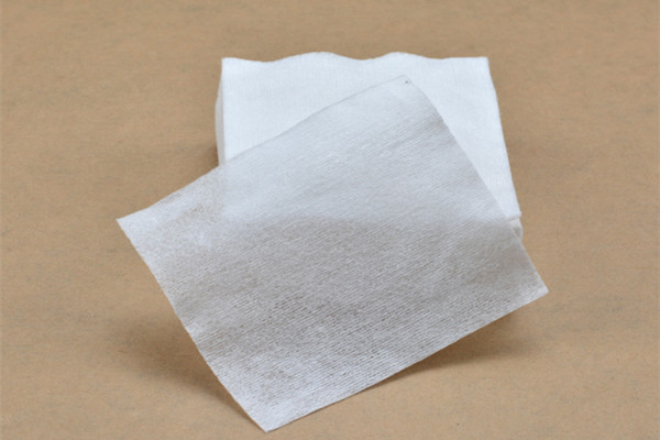 化妝棉可以洗臉用嗎 化妝棉洗臉有什么好處 化妝棉可以洗臉用嗎 化妝棉洗臉有什么好處