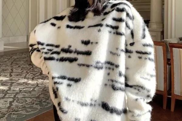 水貂絨毛衣縮水了怎么辦 羊絨和貂絨哪個(gè)保暖效果好 水貂絨毛衣縮水了怎么辦 羊絨和貂絨哪個(gè)保暖效果好