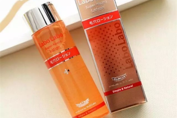 收斂水用手還是化妝棉 收斂水用化妝棉敷多久 收斂水用手還是化妝棉 收斂水用化妝棉敷多久