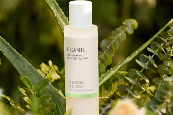 收斂水可以收縮毛孔嗎 收斂水的功效和作用 收斂水可以收縮毛孔嗎 收斂水的功效和作用