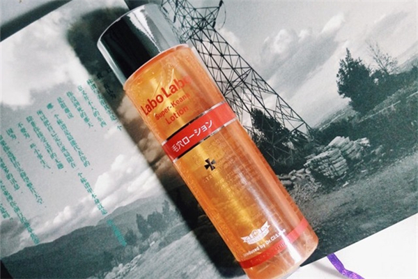 收斂水有酒精嗎 收斂水要用多長時(shí)間 收斂水有酒精嗎 收斂水要用多長時(shí)間