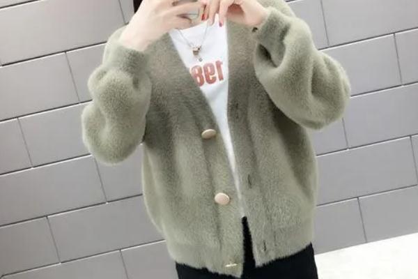 水貂絨毛衣一般什么價(jià)位 水貂絨毛衣可以貼身穿嗎 水貂絨毛衣一般什么價(jià)位 水貂絨毛衣可以貼身穿嗎