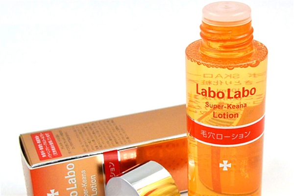 收斂水用手還是化妝棉 收斂水用化妝棉敷多久 收斂水用手還是化妝棉 收斂水用化妝棉敷多久