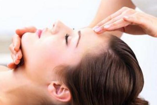 面部刮痧可以提拉緊致皮膚嗎 面部刮痧的紅痧多久可以消 面部刮痧可以提拉緊致皮膚嗎 面部刮痧的紅痧多久可以消