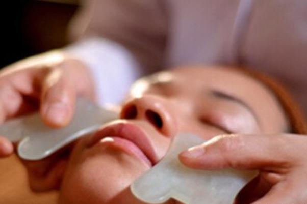 面部刮痧孕婦能做嗎 面部刮痧祛斑多久見(jiàn)效 面部刮痧孕婦能做嗎 面部刮痧祛斑多久見(jiàn)效