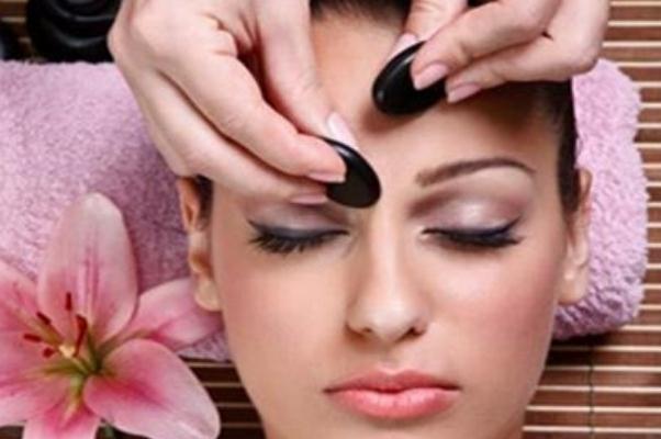 面部刮痧一周幾次比較好 自己的臉部刮痧怎么刮 面部刮痧一周幾次比較好 自己的臉部刮痧怎么刮