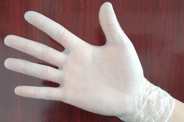 手膜可以美白嗎 手膜敷一晚上有什么后果 手膜可以美白嗎 手膜敷一晚上有什么后果